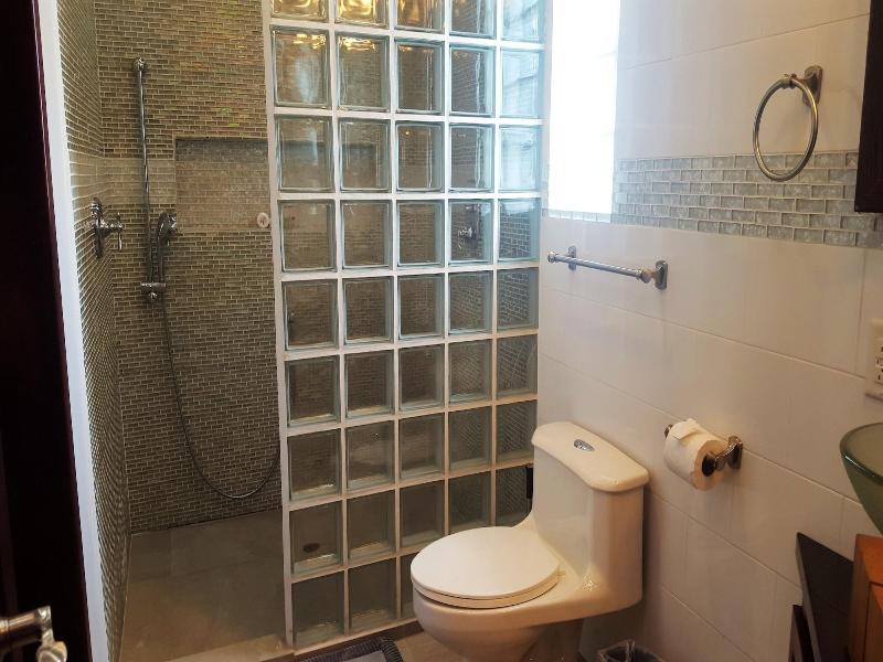 Tres Cocos Resort image