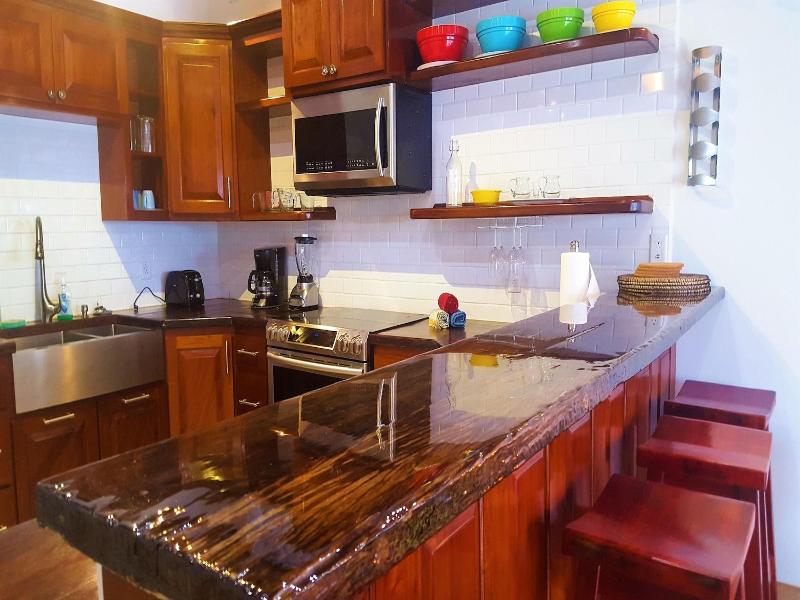 Tres Cocos Resort image