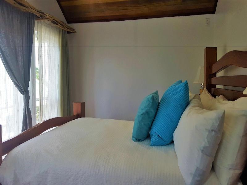 Tres Cocos Resort image
