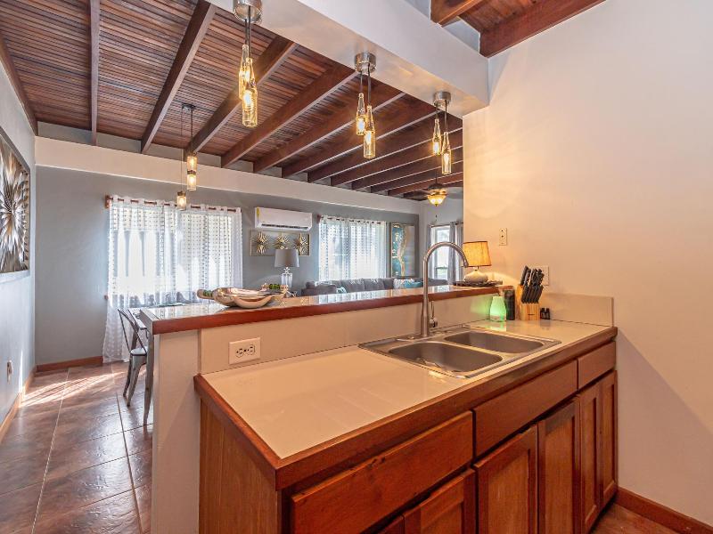 Tres Cocos Resort image