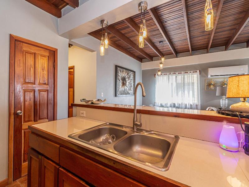 Tres Cocos Resort image