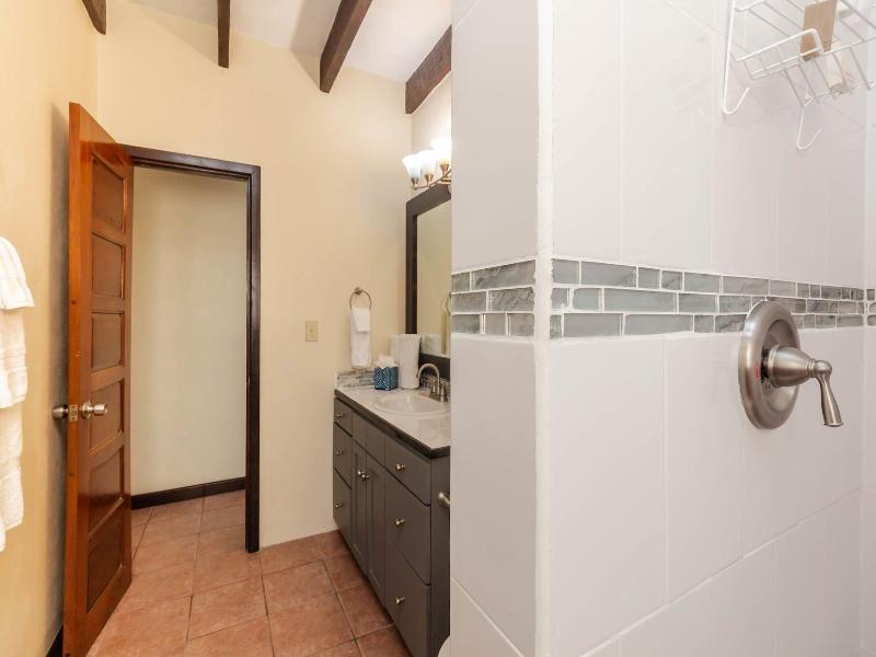 Tres Cocos Resort image