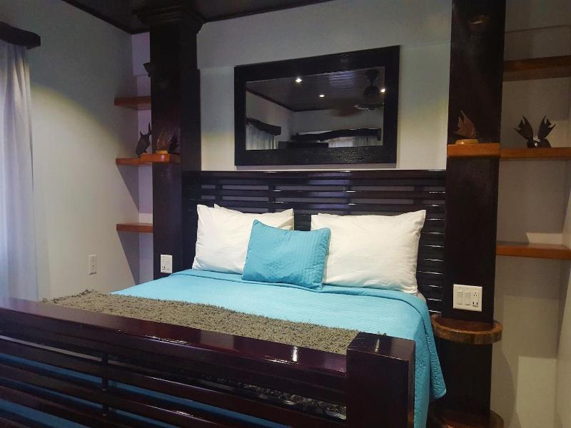 Tres Cocos Resort image