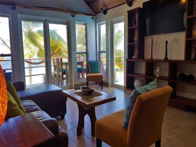 Tres Cocos Resort image