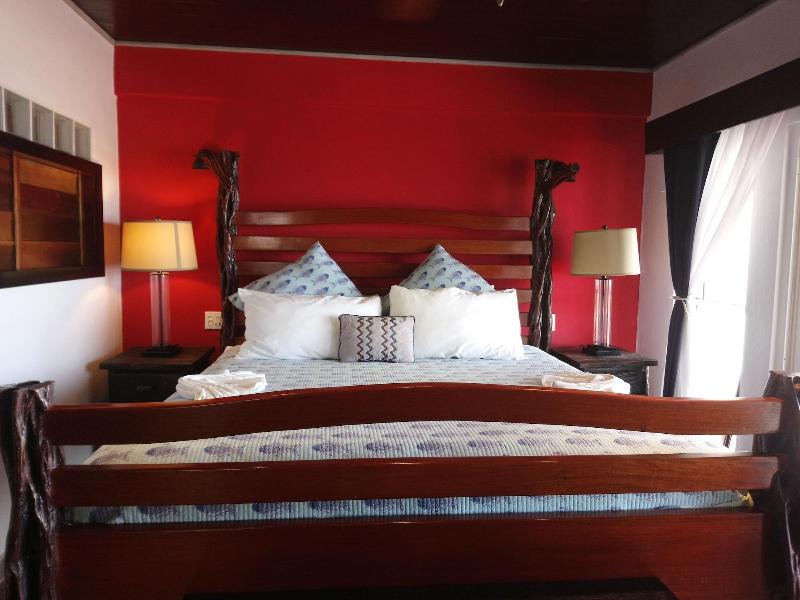 Tres Cocos Resort image