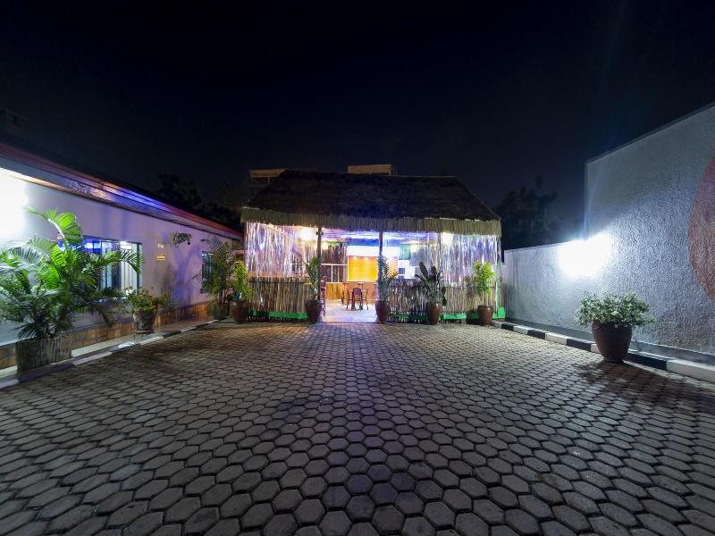 B.maurice Guest House image