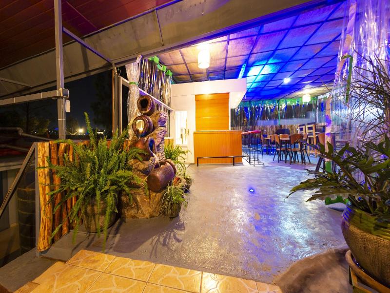 B.maurice Guest House image