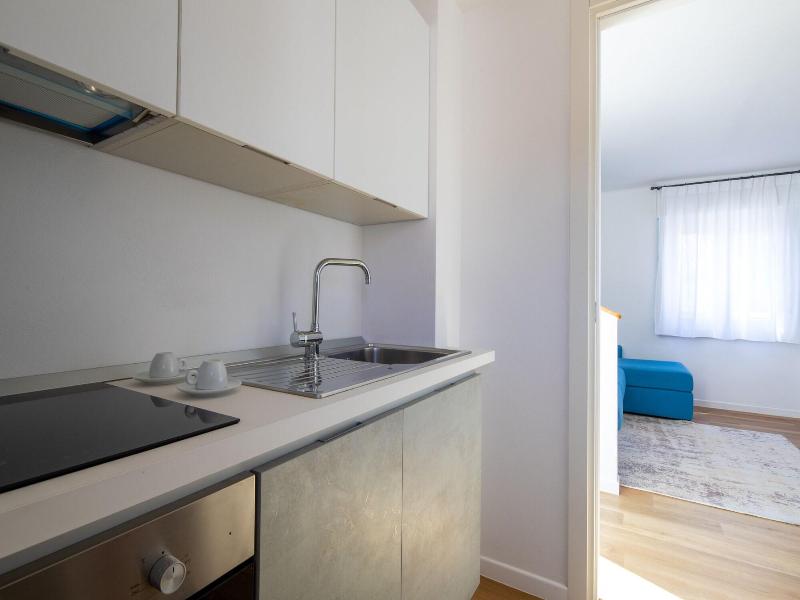 Vis A Vis Apartments image