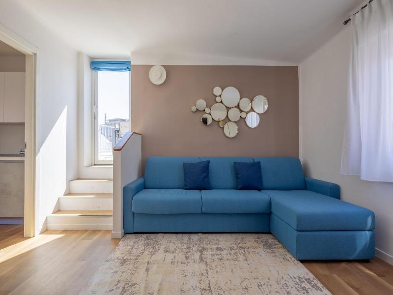 Vis A Vis Apartments image