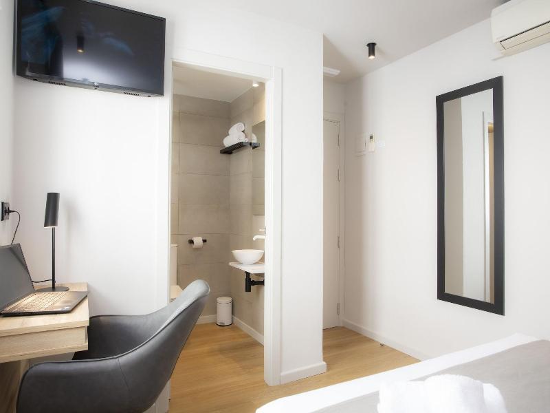 Aila Ii Hotel Boutique image
