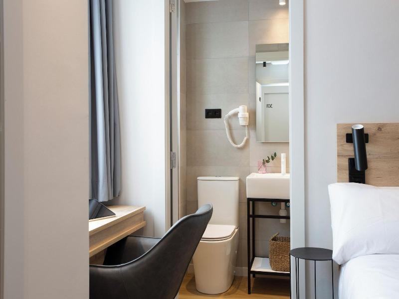 Aila Ii Hotel Boutique image