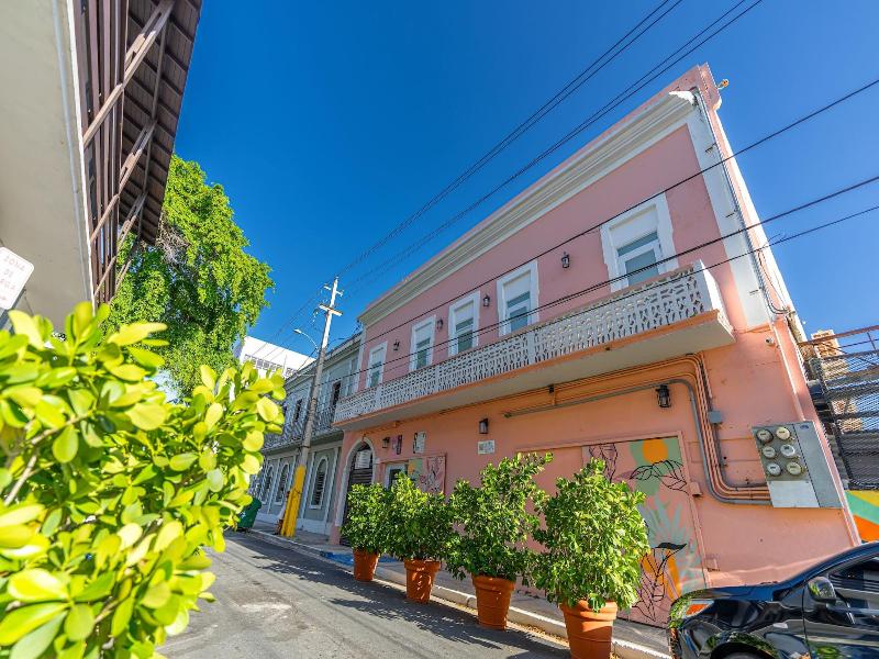 Juliette Hostel For Women Only image