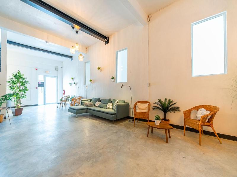 Juliette Hostel For Women Only image