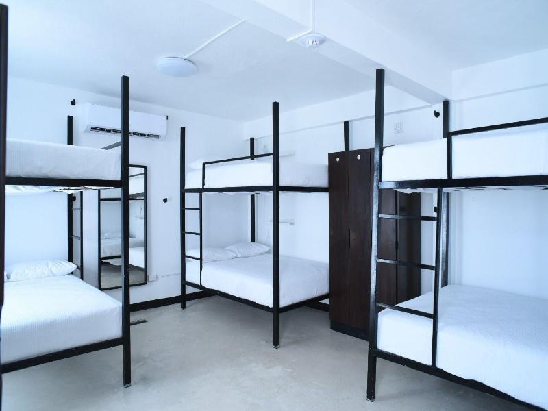 Juliette Hostel For Women Only image