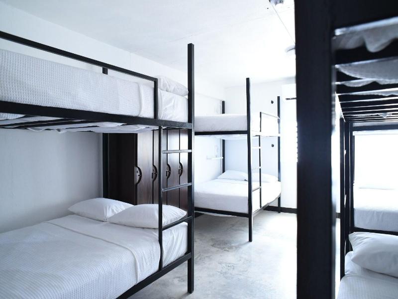 Juliette Hostel For Women Only image