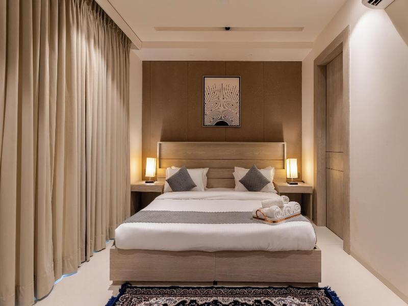 The Lodgers Luxury Hotel Near Golfcourse image