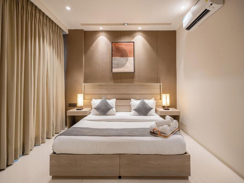 The Lodgers Luxury Hotel Near Golfcourse image