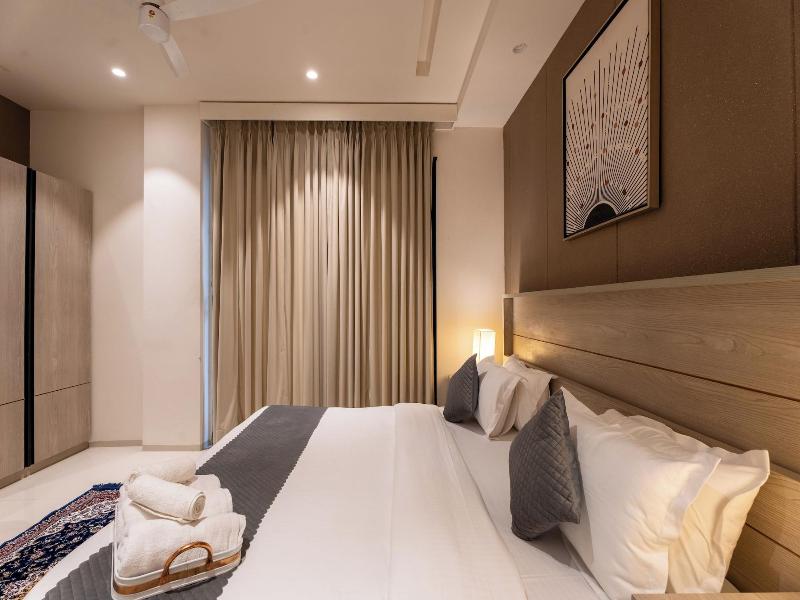 The Lodgers Luxury Hotel Near Golfcourse image