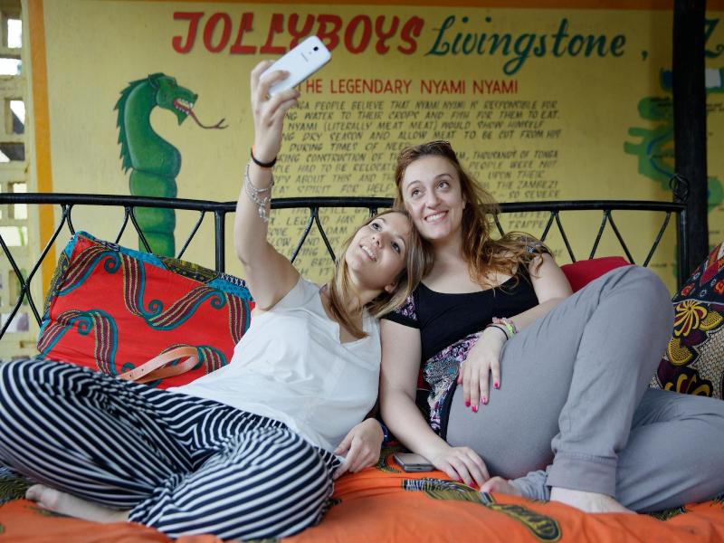 Jollyboys Backpackers image