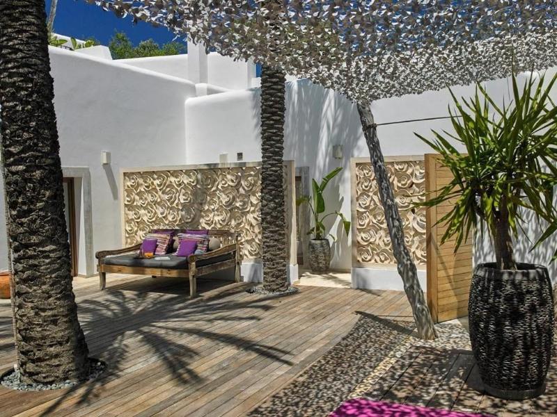 The Giri Residence Hotel & Spa image