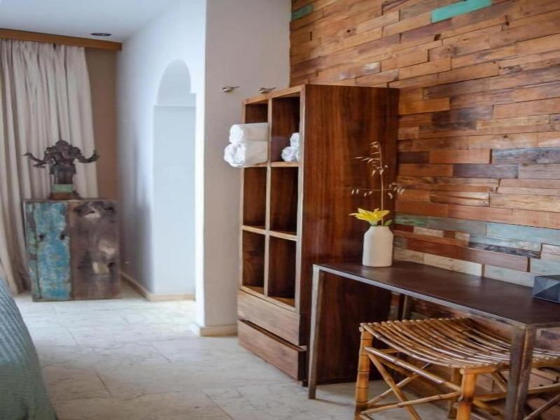 The Giri Residence Hotel & Spa image