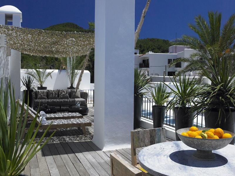The Giri Residence Hotel & Spa image