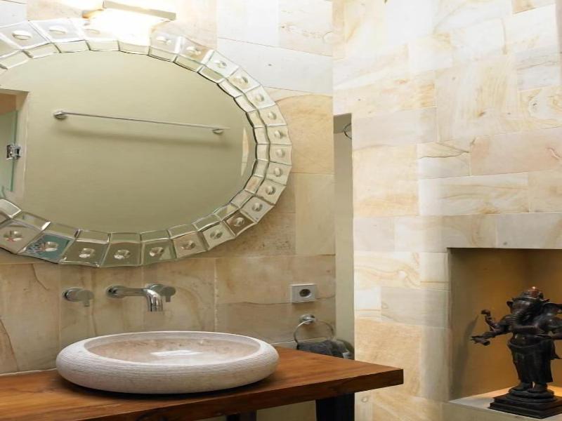 The Giri Residence Hotel & Spa image