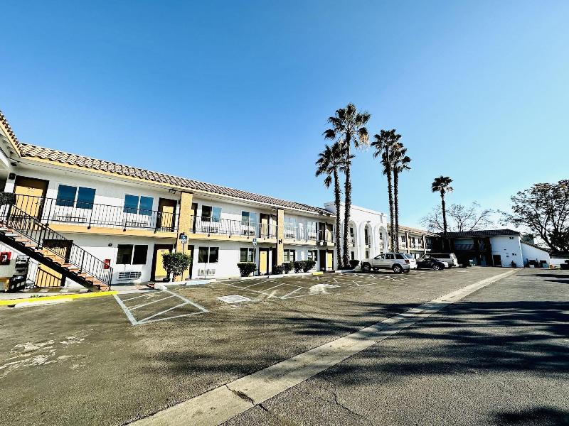 Casa Blanca Express & Suites Cypress Buena Park  — general view