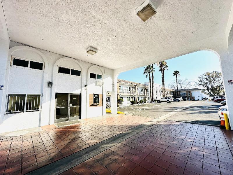 Casa Blanca Express & Suites Cypress Buena Park  — exterior view
