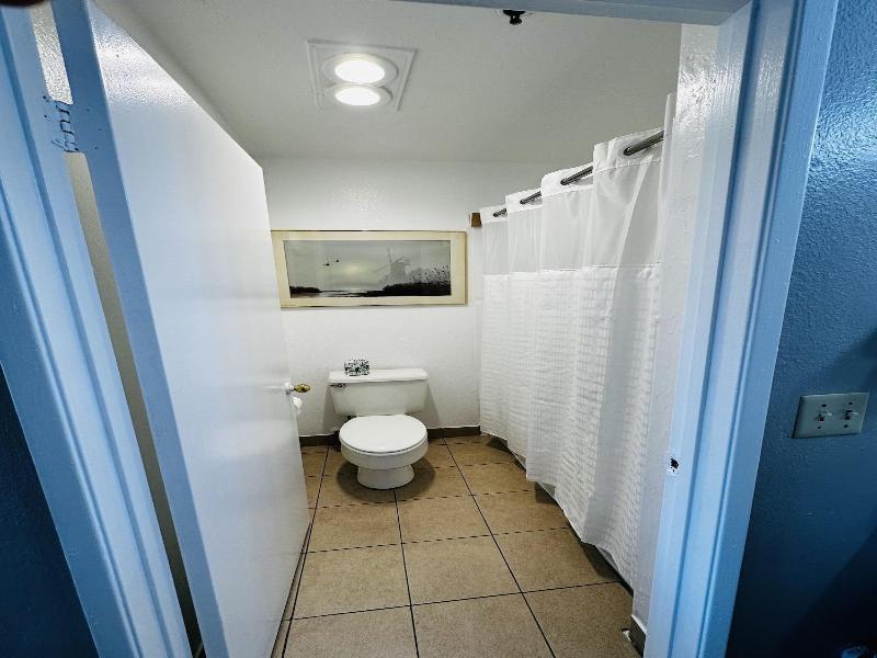 Casa Blanca Express & Suites Cypress Buena Park  image