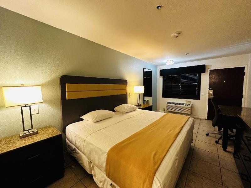 Casa Blanca Express & Suites Cypress Buena Park  image