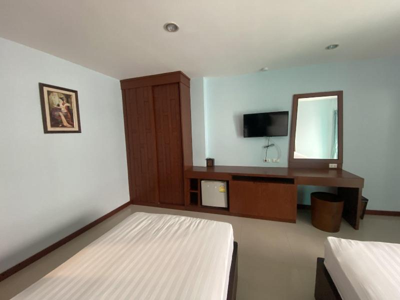 Cocoon Deva Hotel image
