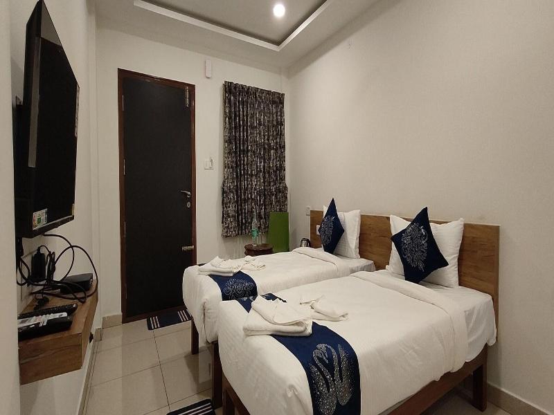 Hotel Amulya Regency image