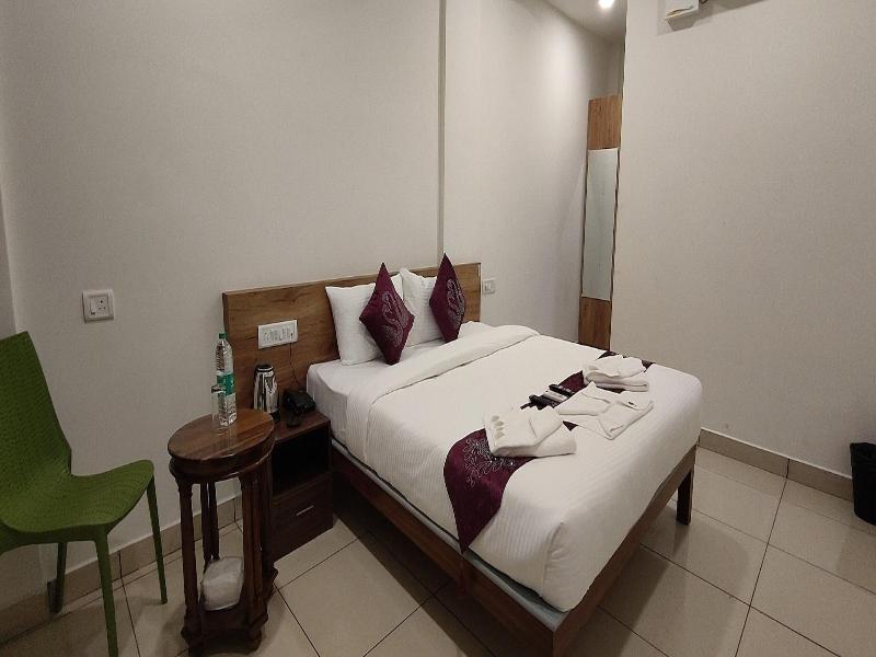 Hotel Amulya Regency image