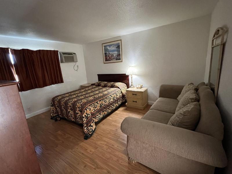 Sherwood Motel — view