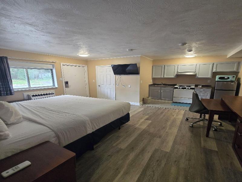 Nashoba Valley Inn & Suites image