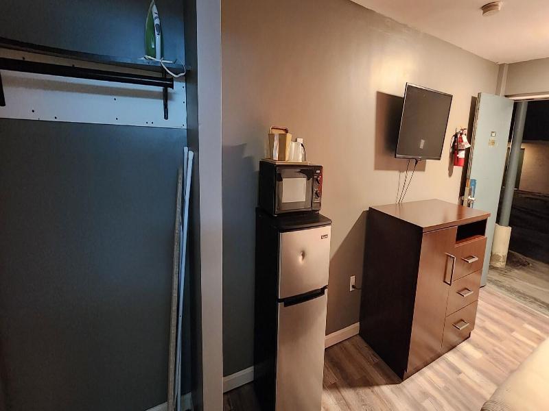 Nashoba Valley Inn & Suites image