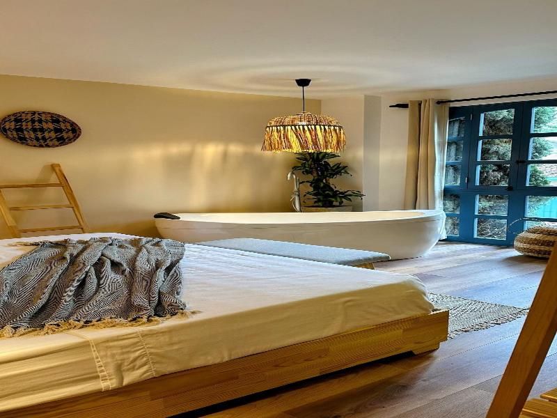 Luum Boutique Hotel image