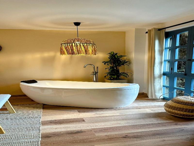 Luum Boutique Hotel image