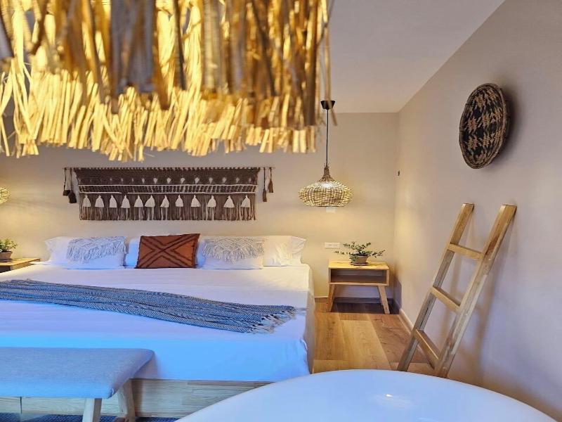 Luum Boutique Hotel image