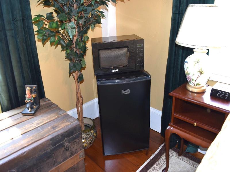 Silsbee's By Daniels House image
