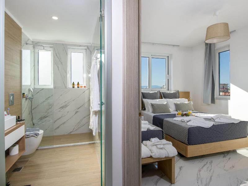Deluxe City Hotel image
