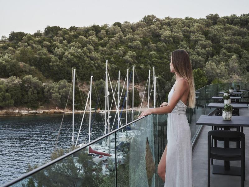 Azur Retreat image