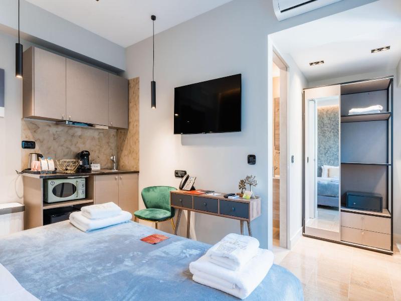 Royalty Suites Psyrri image