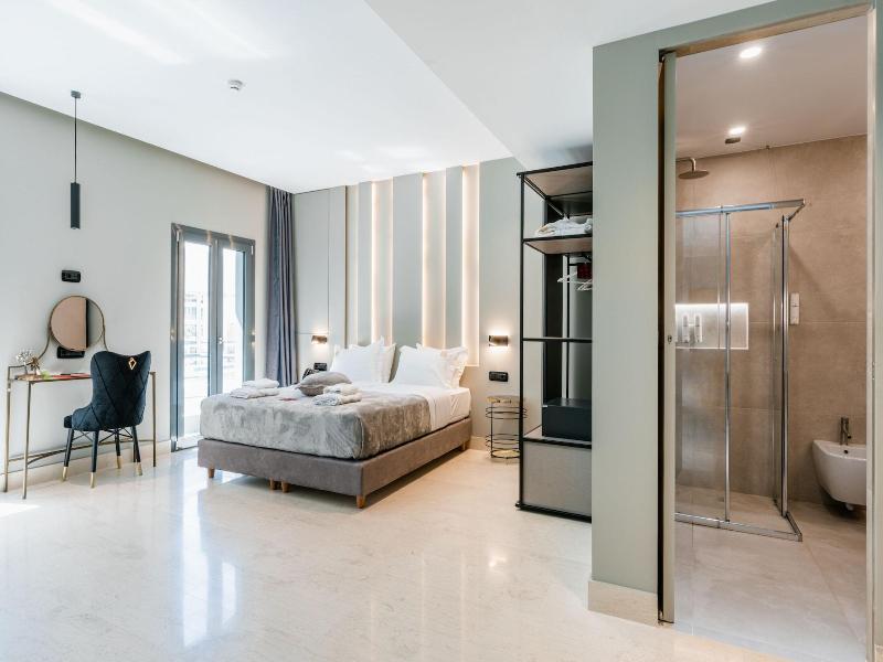 Royalty Suites Psyrri image
