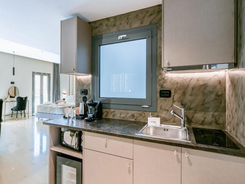 Royalty Suites Psyrri image