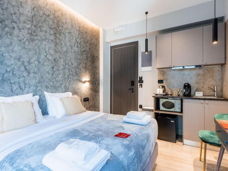 Royalty Suites Psyrri image