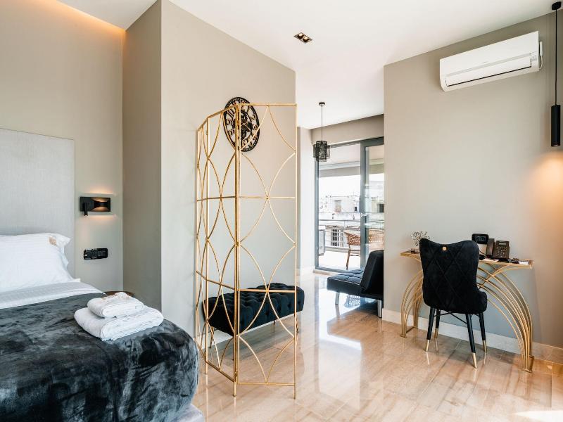 Royalty Suites Psyrri image