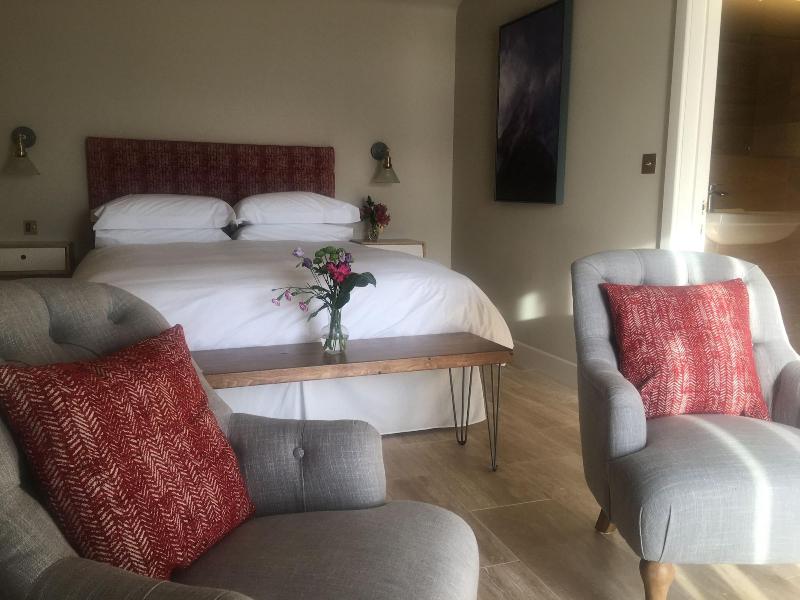 Kirkton Bay House Bed And Breakfast image