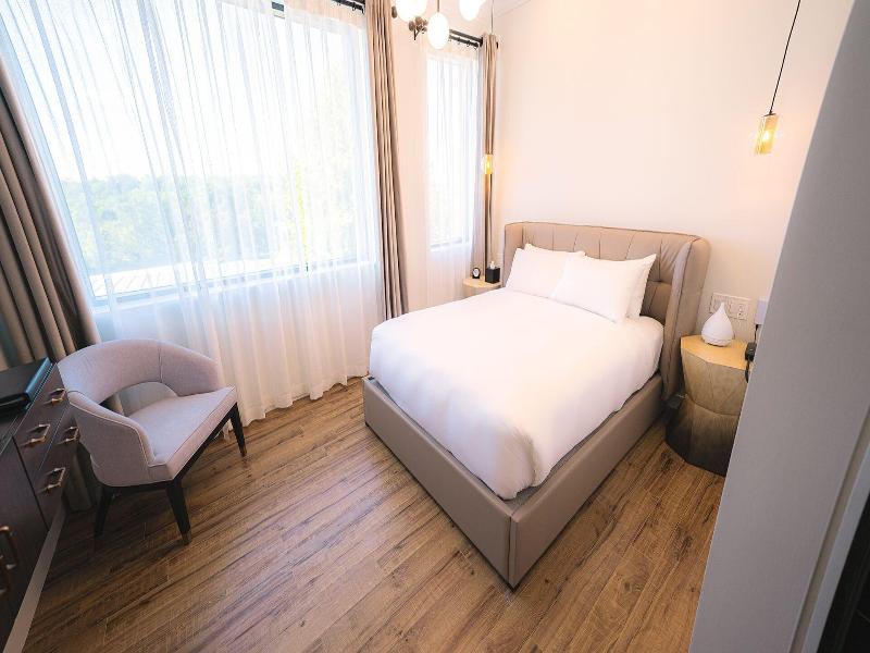 Mount Alverno Luxury Resorts image